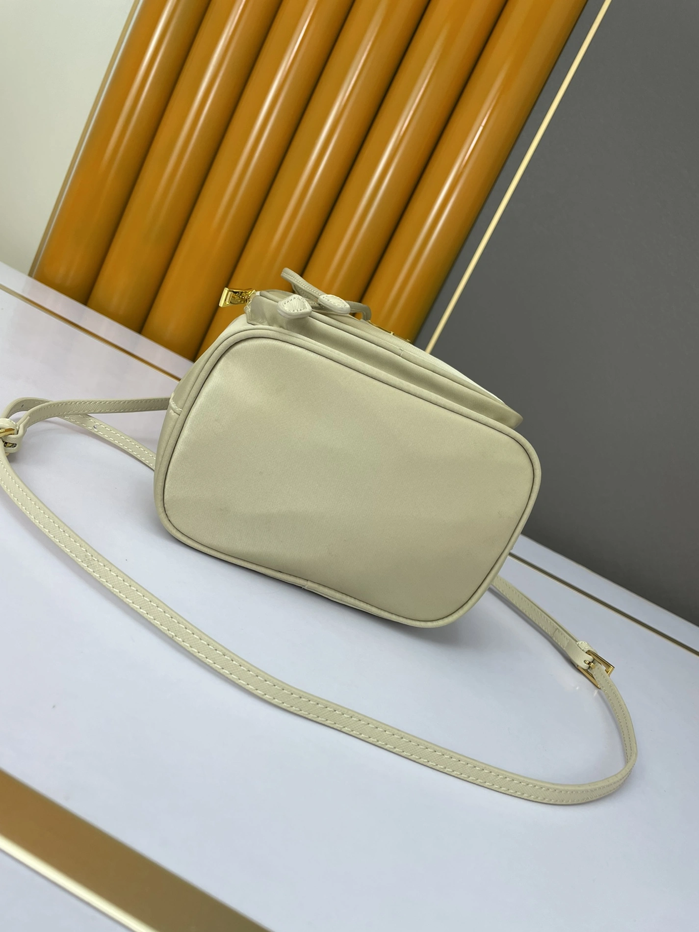 Reliable 7984 Prada AAA Quality Handbags For Women