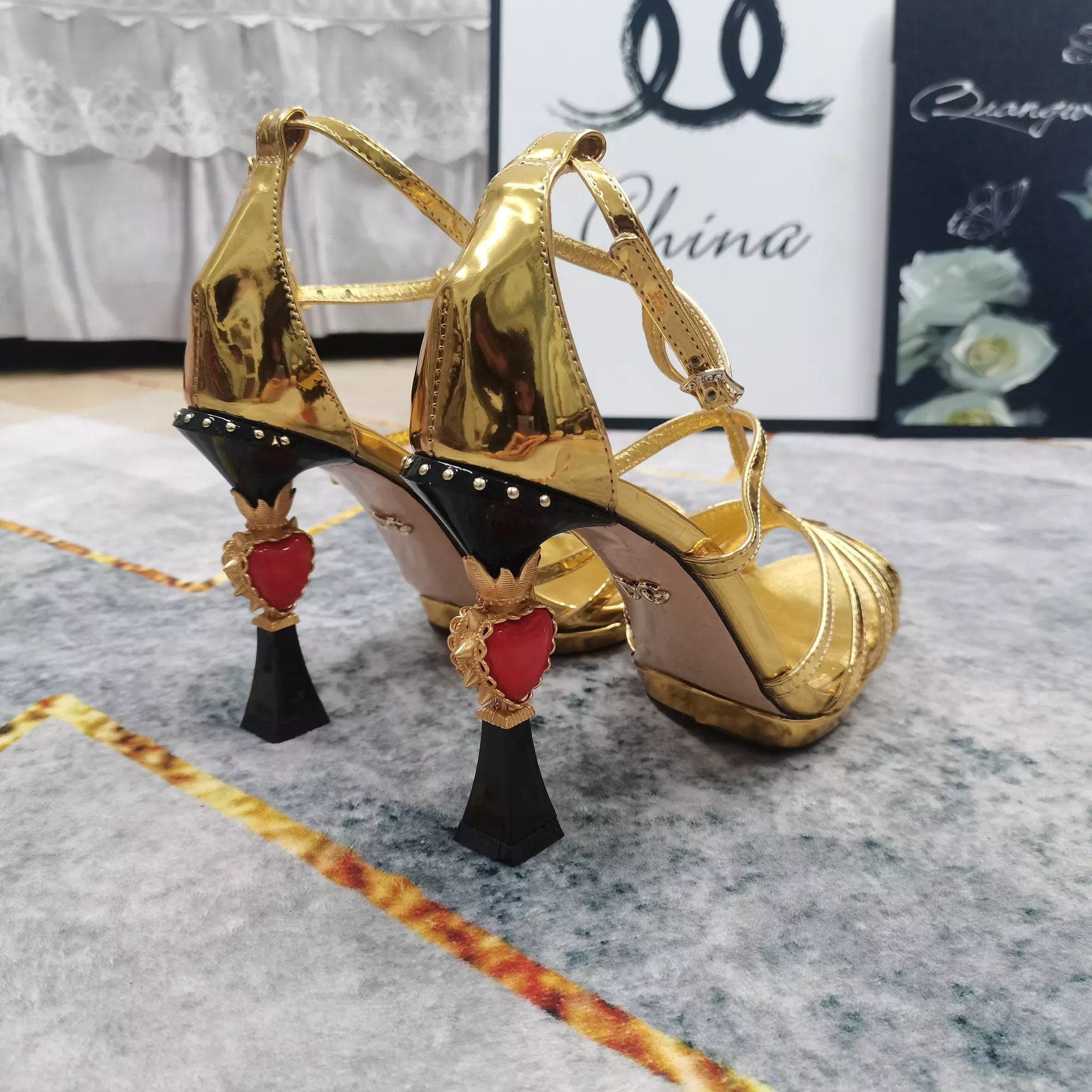 Reliable 8023 Dolce & Gabbana D&G Sandal For Women