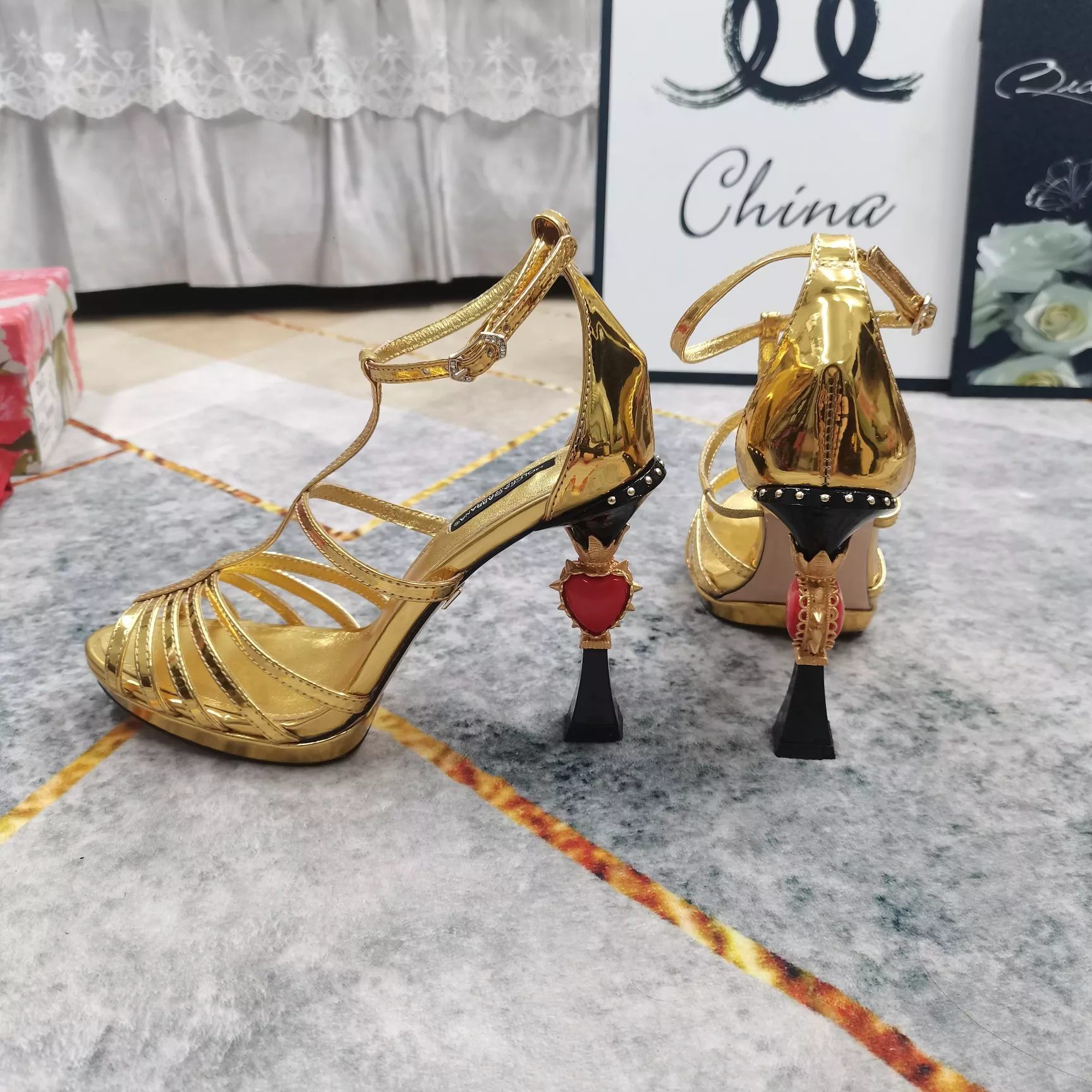 Reliable 8023 Dolce & Gabbana D&G Sandal For Women