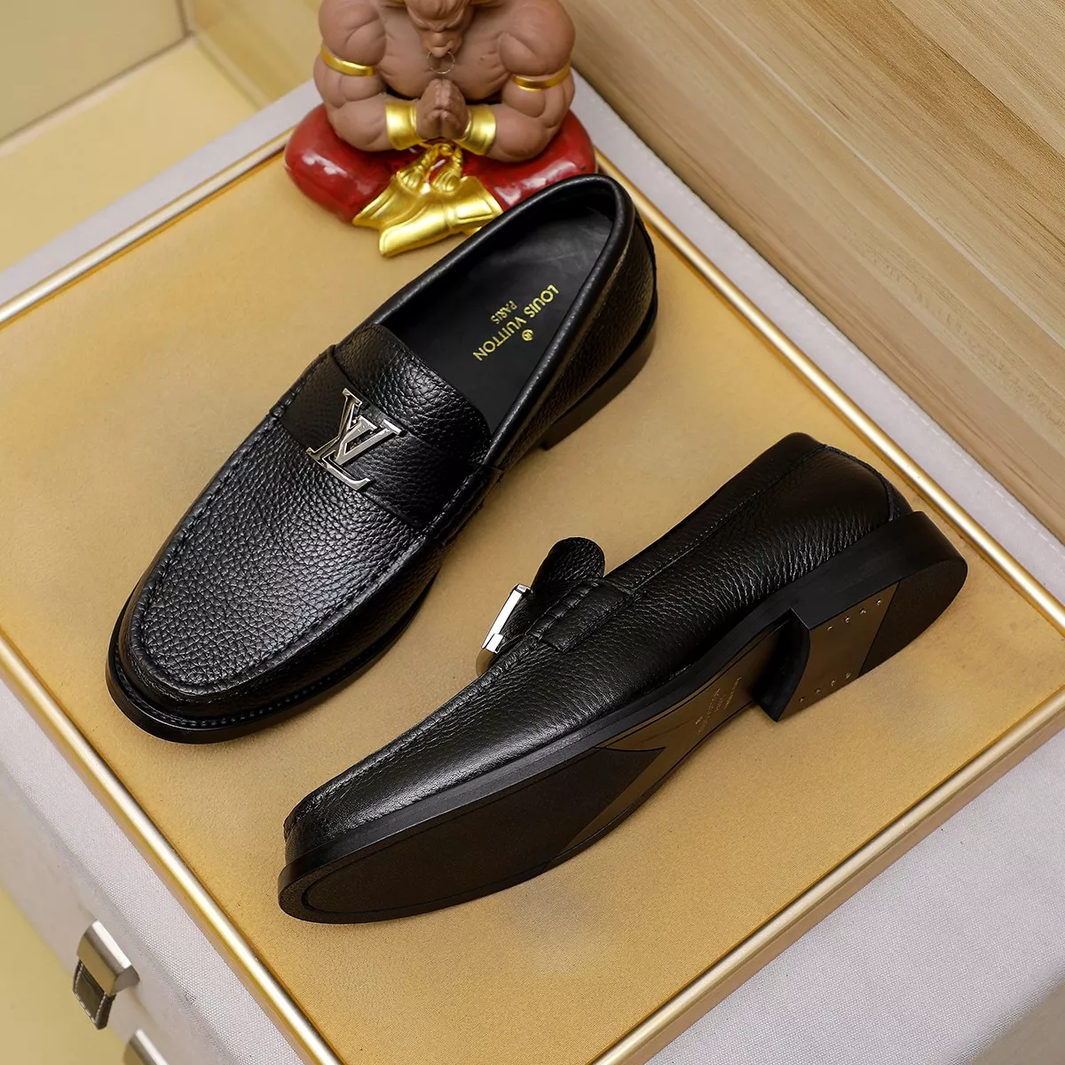 Reliable 8066 Louis Vuitton LV Oxfords Shoes For Men