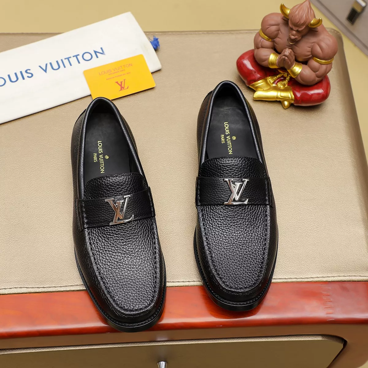 Reliable 8066 Louis Vuitton LV Oxfords Shoes For Men