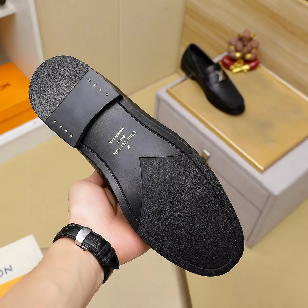 Reliable 8066 Louis Vuitton LV Oxfords Shoes For Men