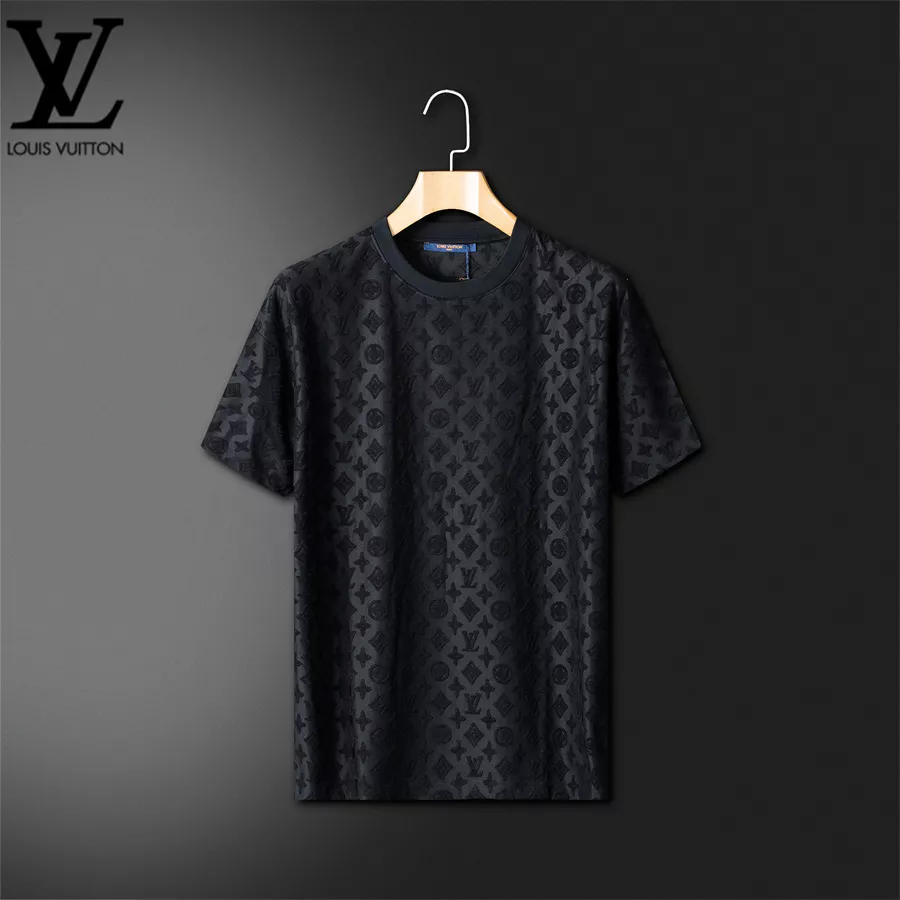 Reliable 8149 Louis Vuitton LV Tracksuits Short Sleeved For Unisex