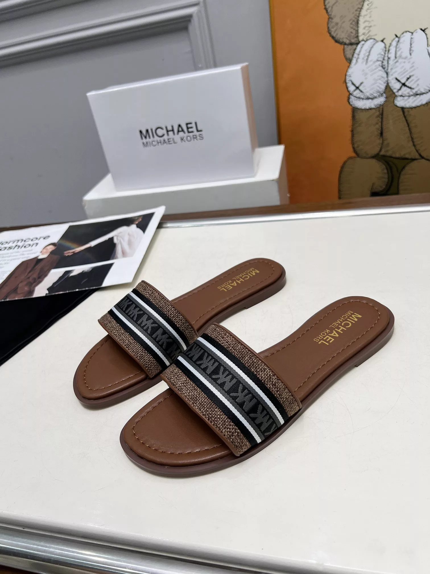 Reliable 8237 Michael Kors Slippers For Women