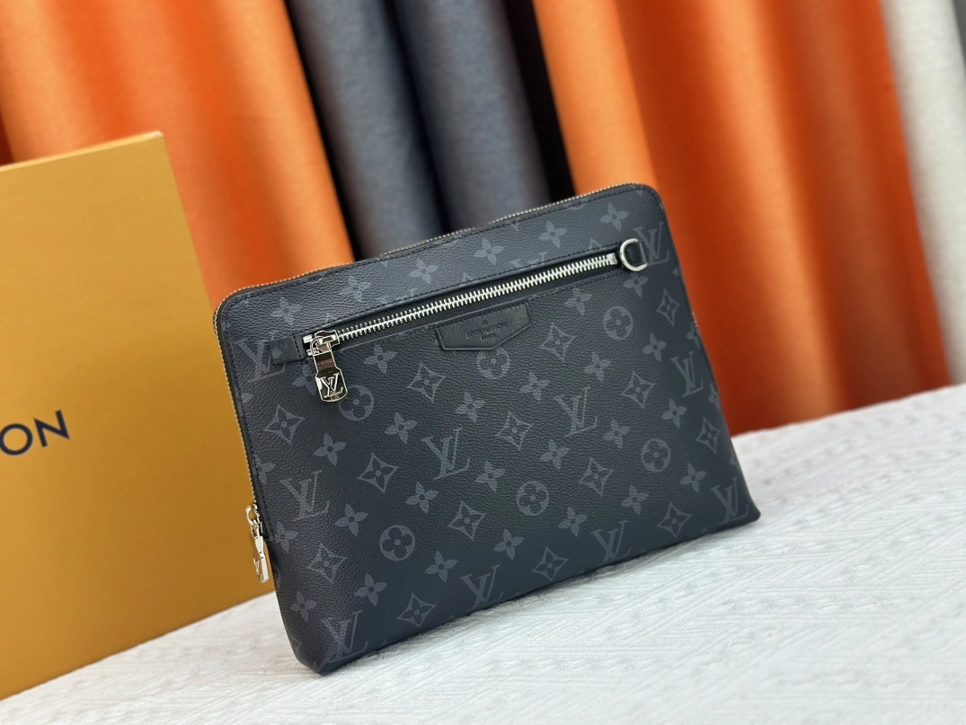 Reliable 8296 Louis Vuitton AAA Man Wallets
