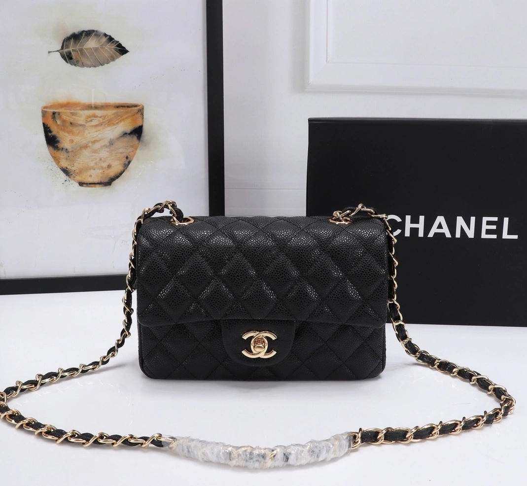 Reliable 8681 Chanel AAA Quality Messenger Bags For Women