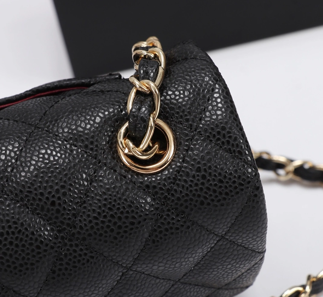 Reliable 8681 Chanel AAA Quality Messenger Bags For Women