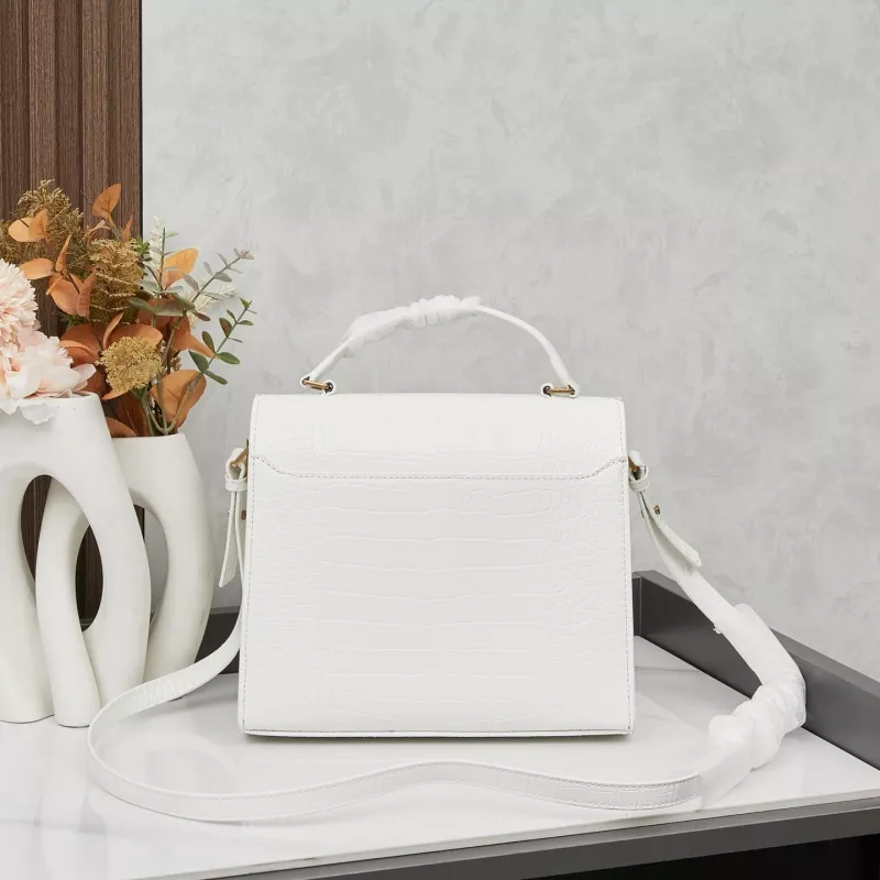 Reliable 8744 Yves Saint Laurent YSL AAA Quality Messenger Bags For Women