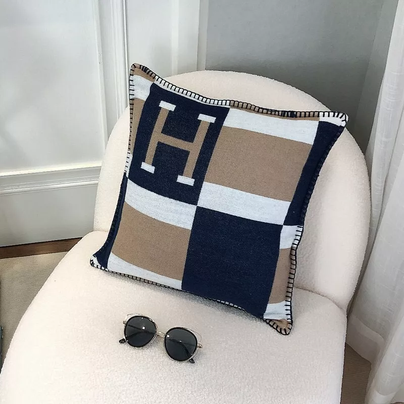 Reliable 8986 Hermes Cushion