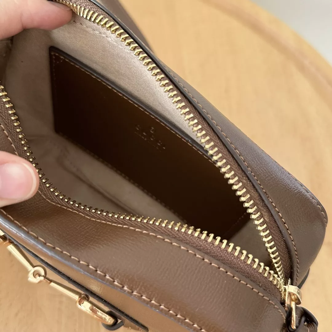 Reliable 9012 Gucci AAA Quality Messenger Bags For Women