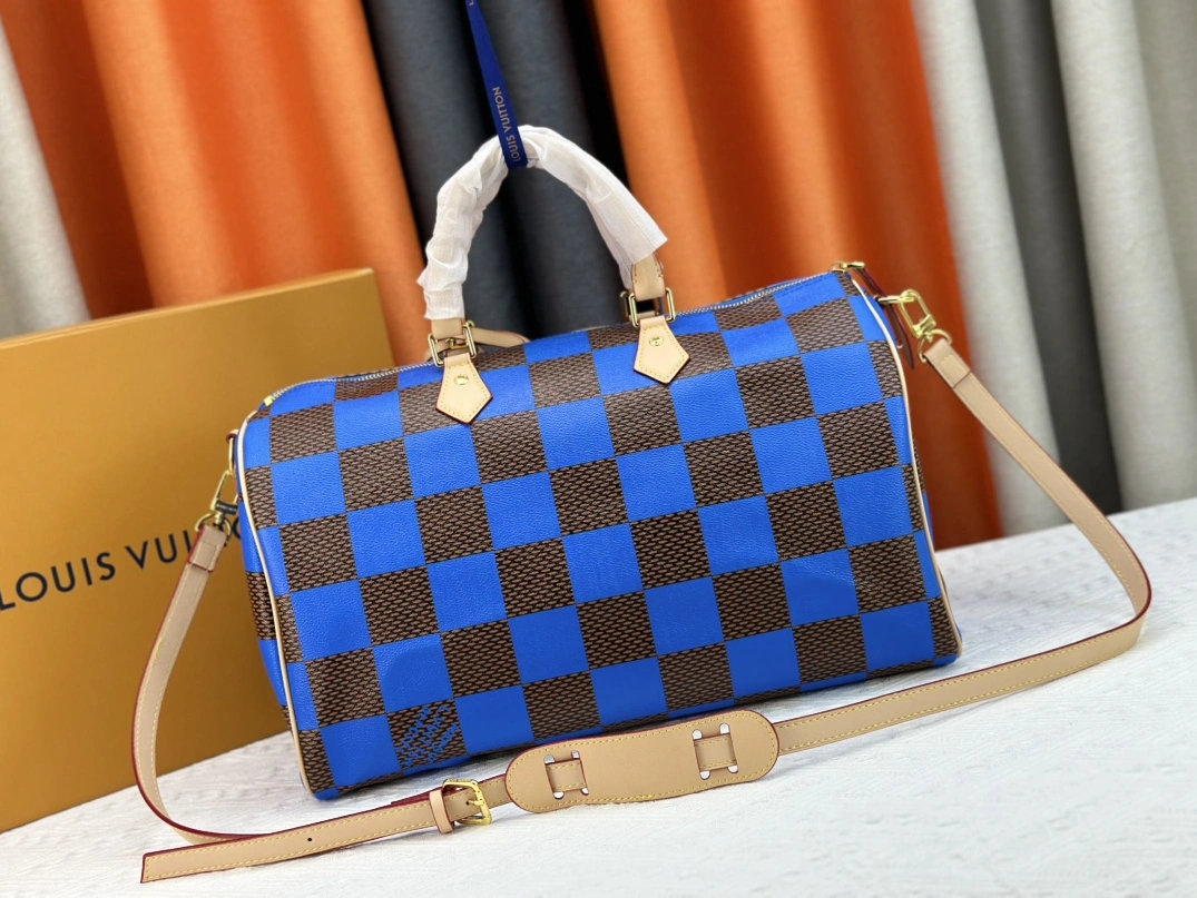 Reliable 9152 Louis Vuitton Travel Bags For Women
