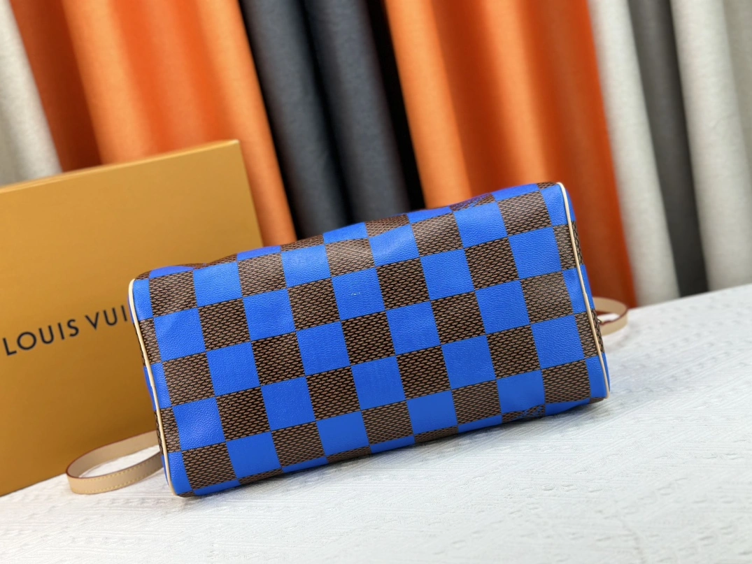 Reliable 9152 Louis Vuitton Travel Bags For Women