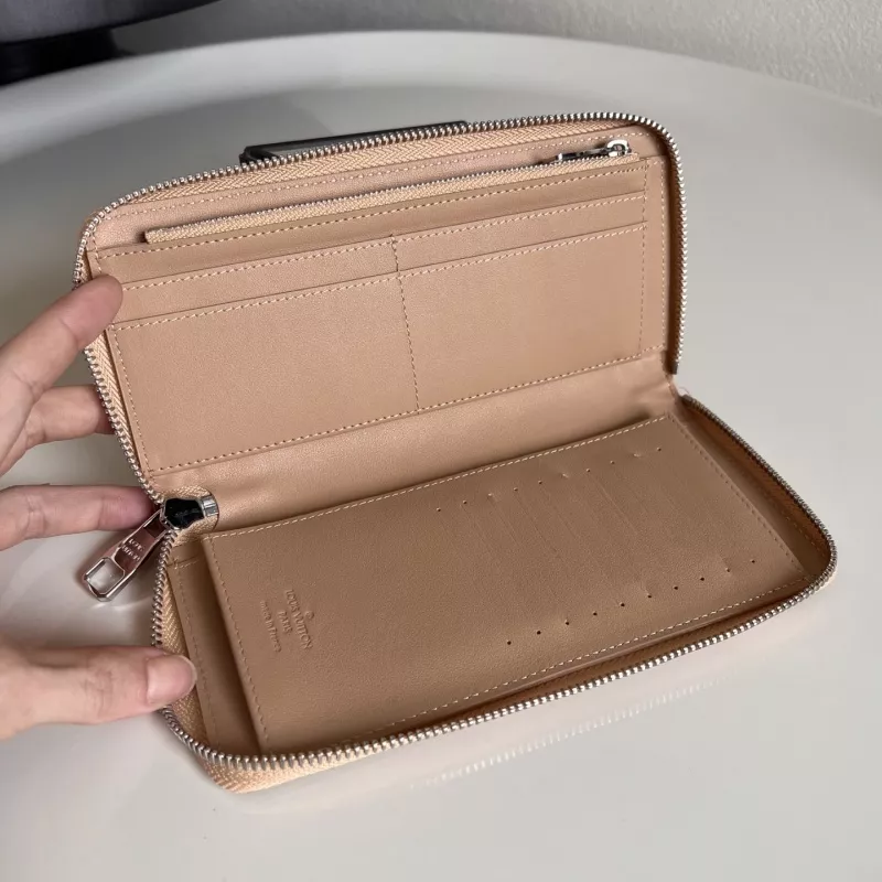Reliable 9213 Louis Vuitton AAA Quality Card Case