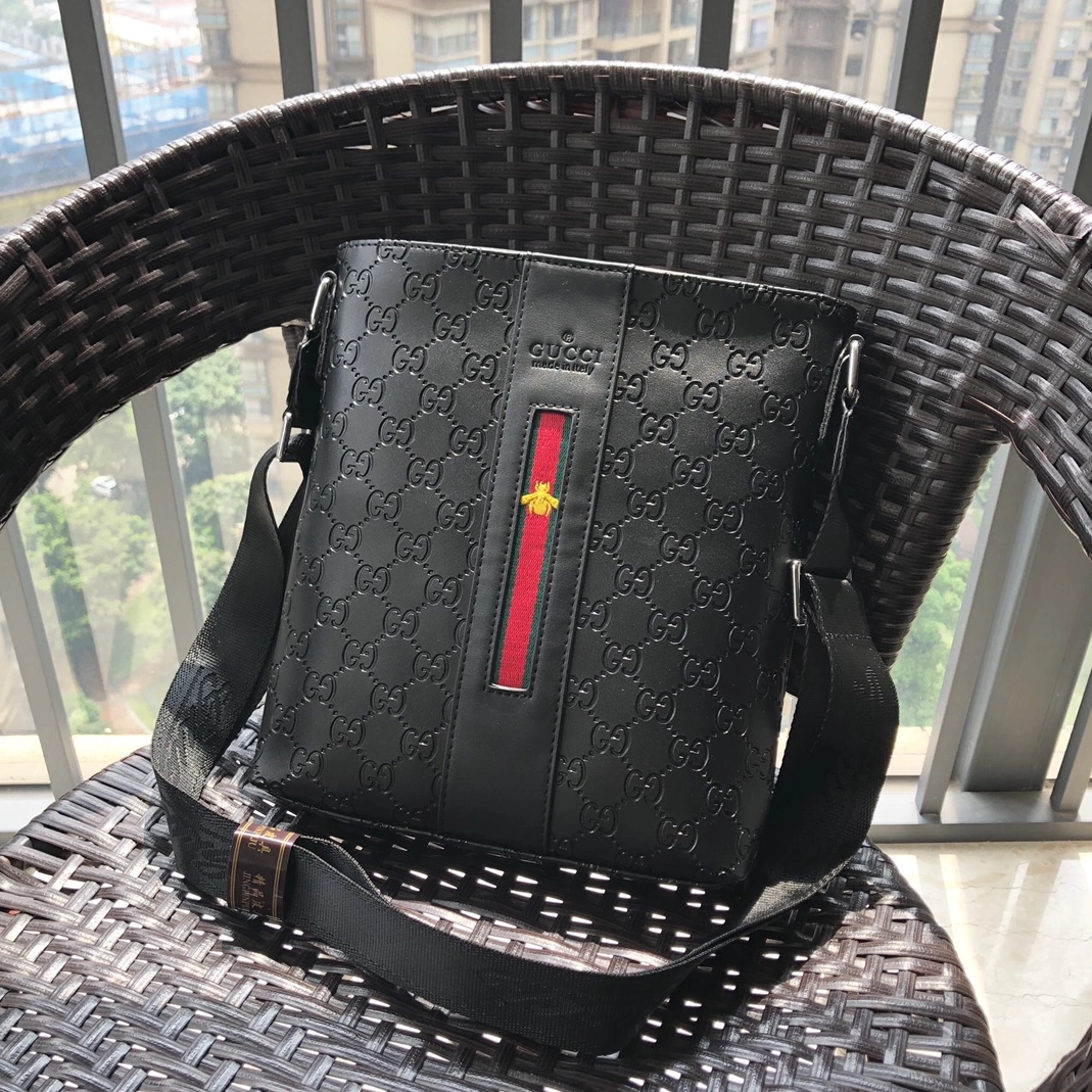 Reliable 9264 Gucci AAA Man Messenger Bags