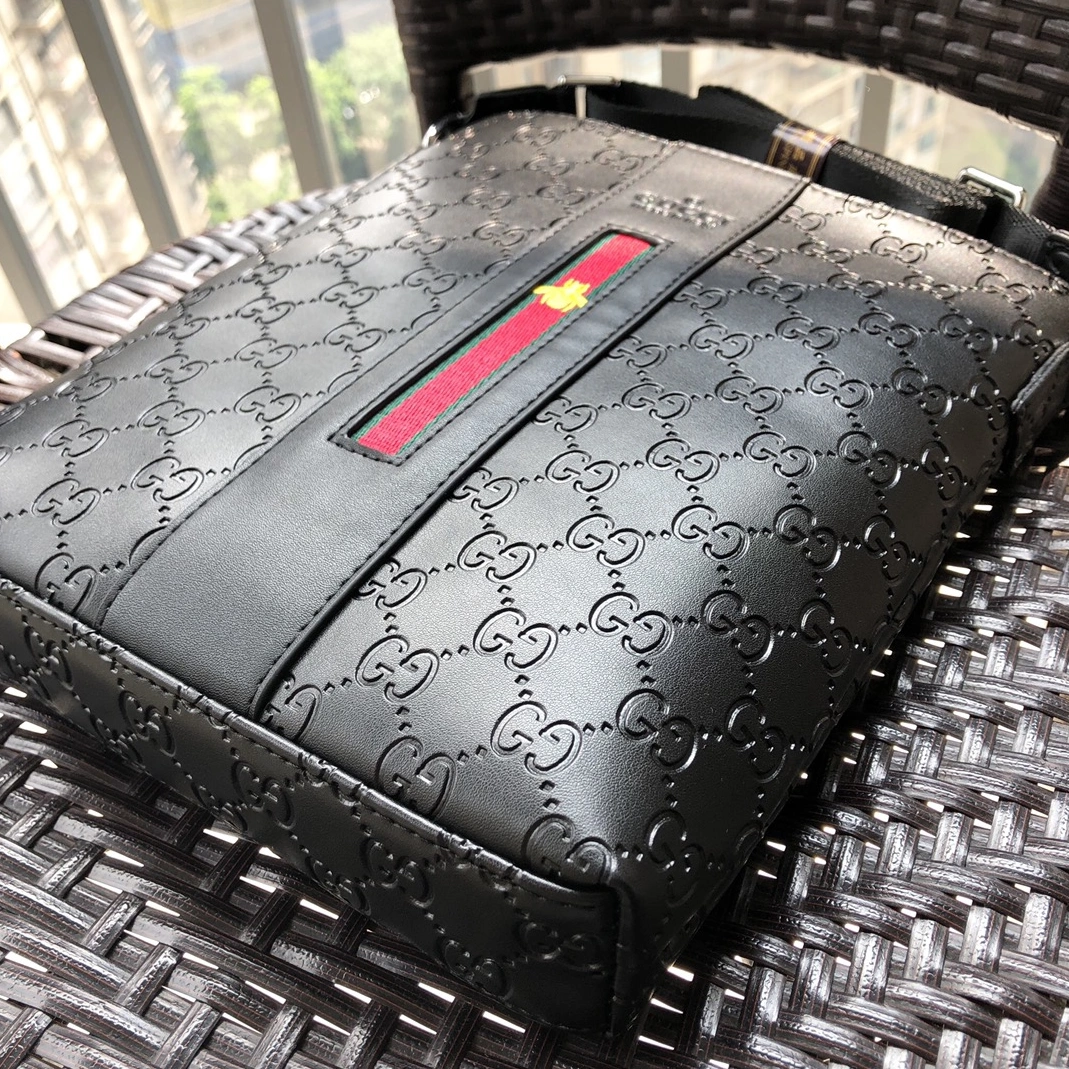 Reliable 9264 Gucci AAA Man Messenger Bags