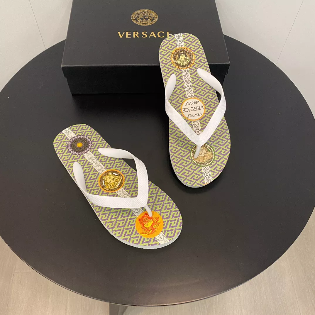Reliable 9285 Versace Slippers For Women
