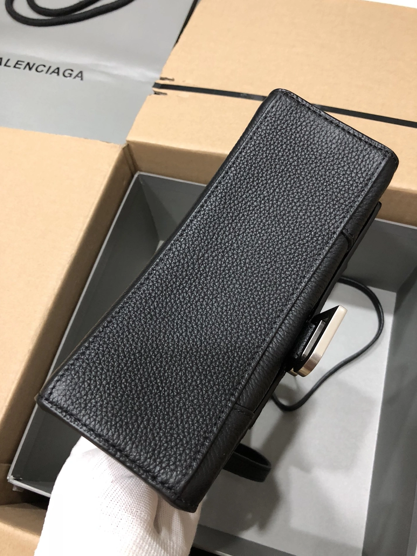 Reliable 9360 Balenciaga AAA Quality Handbags For Women