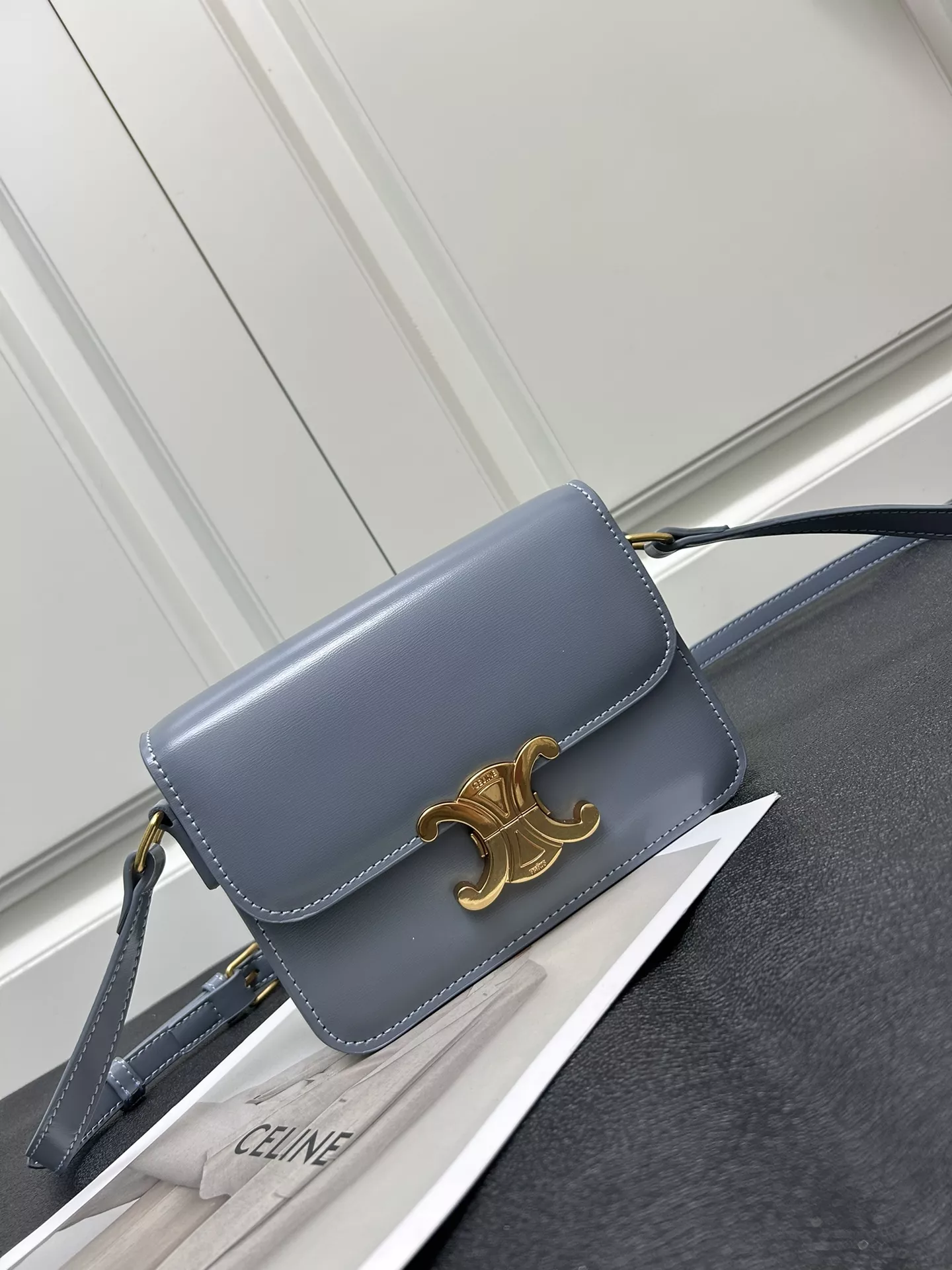 Reliable 9451 Celine AAA Quality Messenger Bags For Women