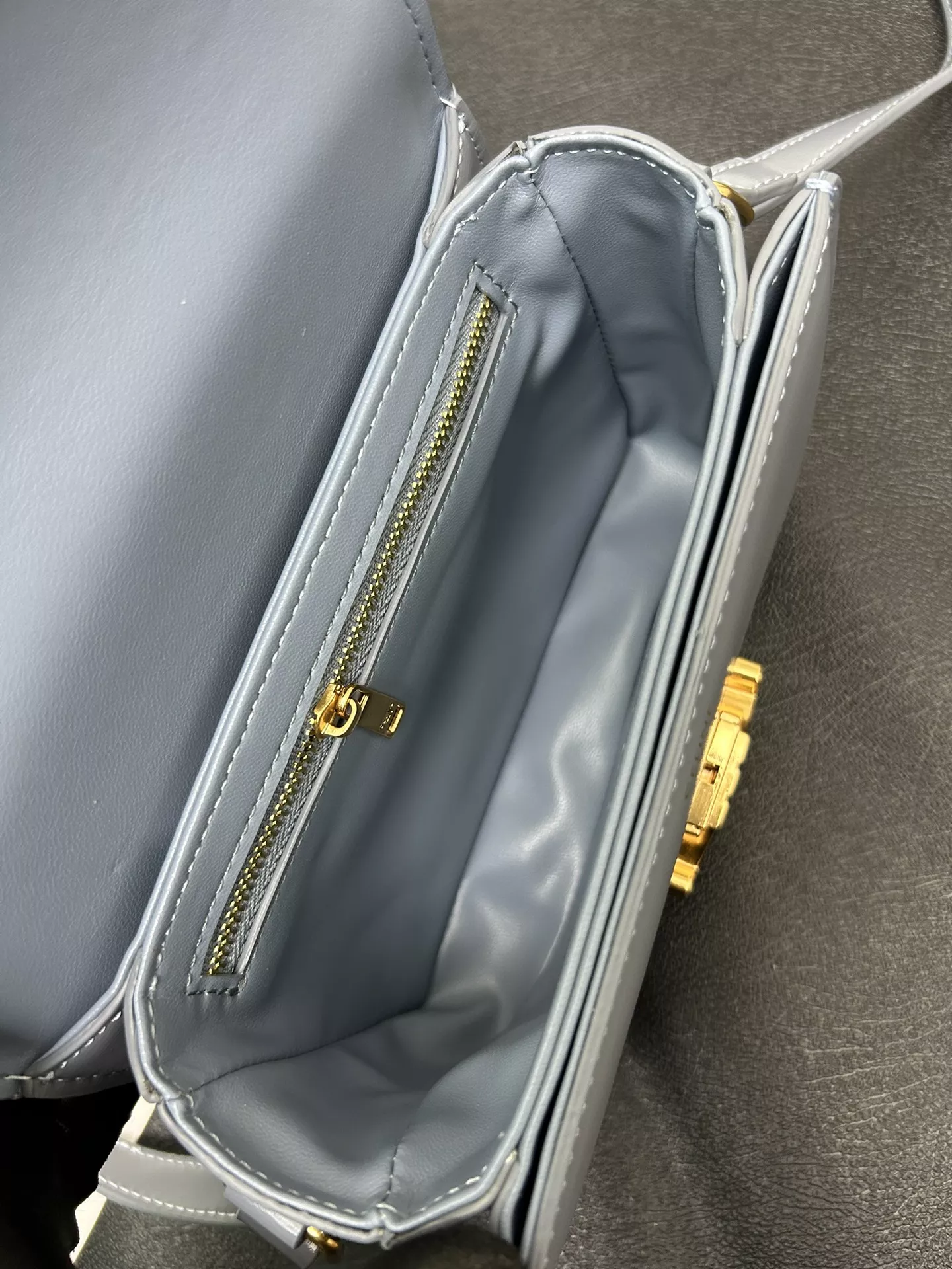 Reliable 9451 Celine AAA Quality Messenger Bags For Women