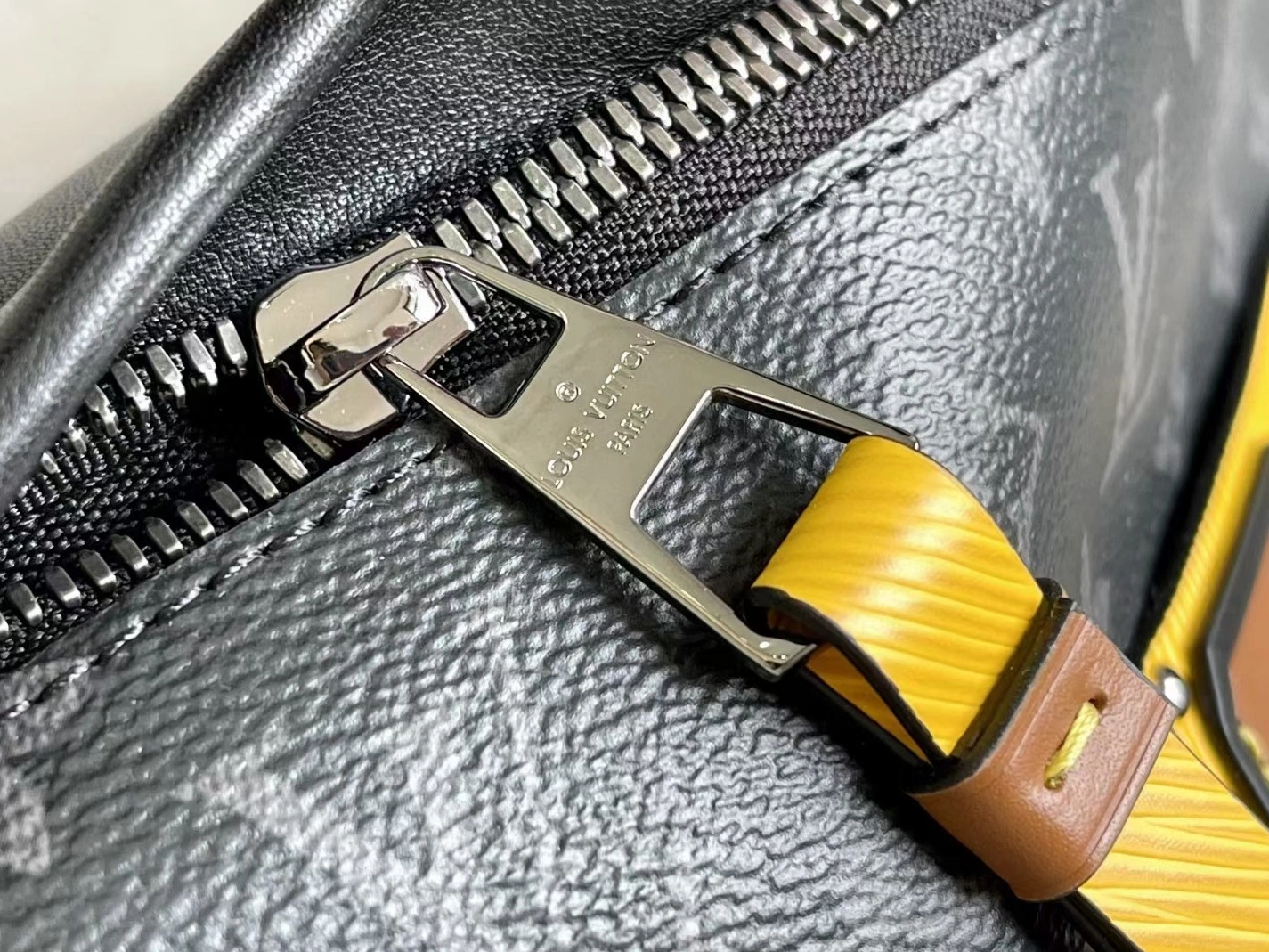 Reliable 9584 Louis Vuitton LV AAA Quality Belt Bags