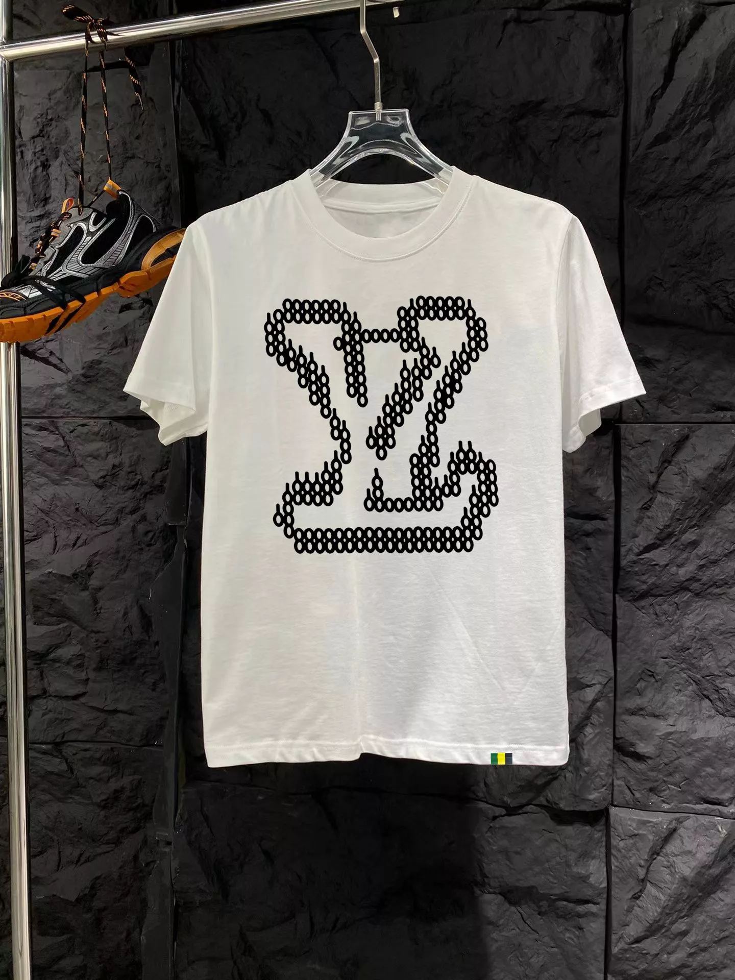 Reliable 9858 Louis Vuitton LV T-Shirts Short Sleeved For Men