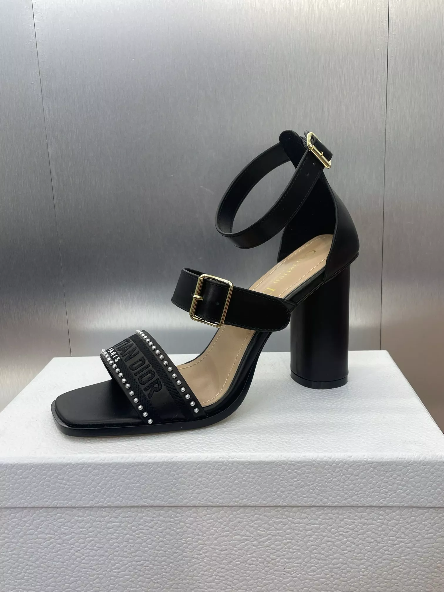 Reliable 9863 Christian Dior Sandal For Women