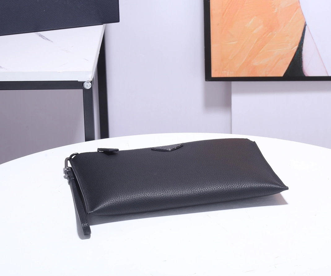 Resilient 1081 Prada AAA Man Wallets