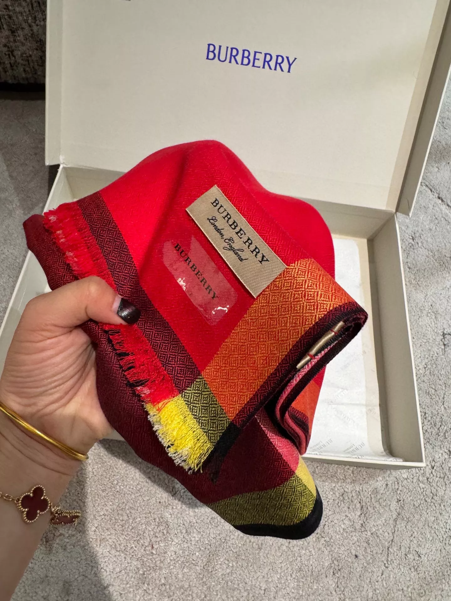 Resilient 1198 Burberry Scarf For Women