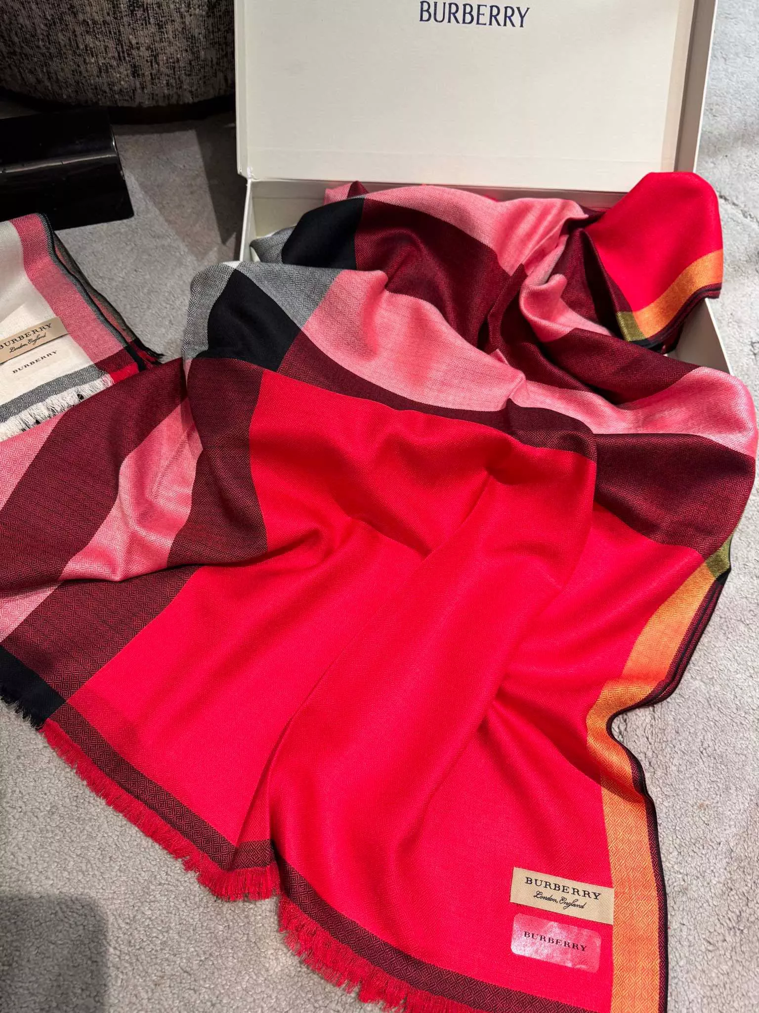 Resilient 1198 Burberry Scarf For Women