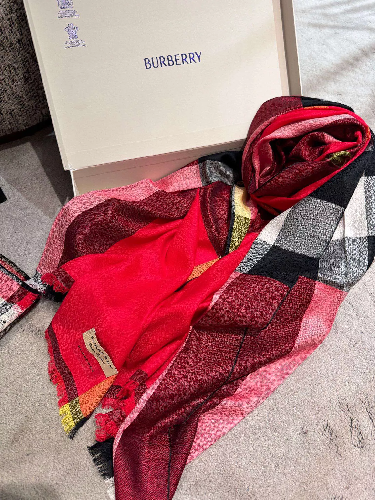 Resilient 1198 Burberry Scarf For Women