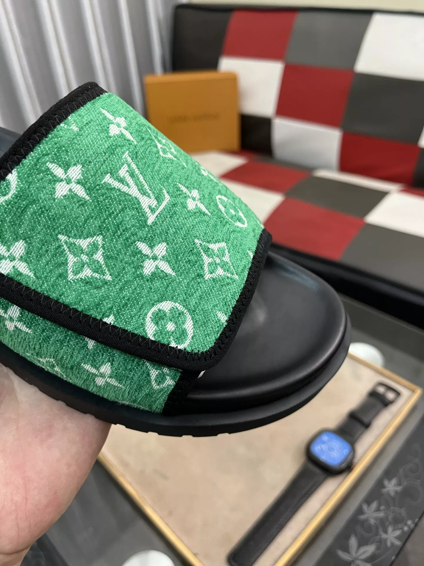 Resilient 1240 Louis Vuitton Slippers For Men
