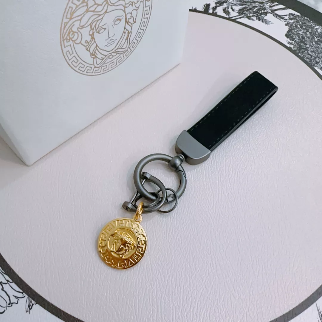 Resilient 1258 Versace Key Holder And Bag Buckle