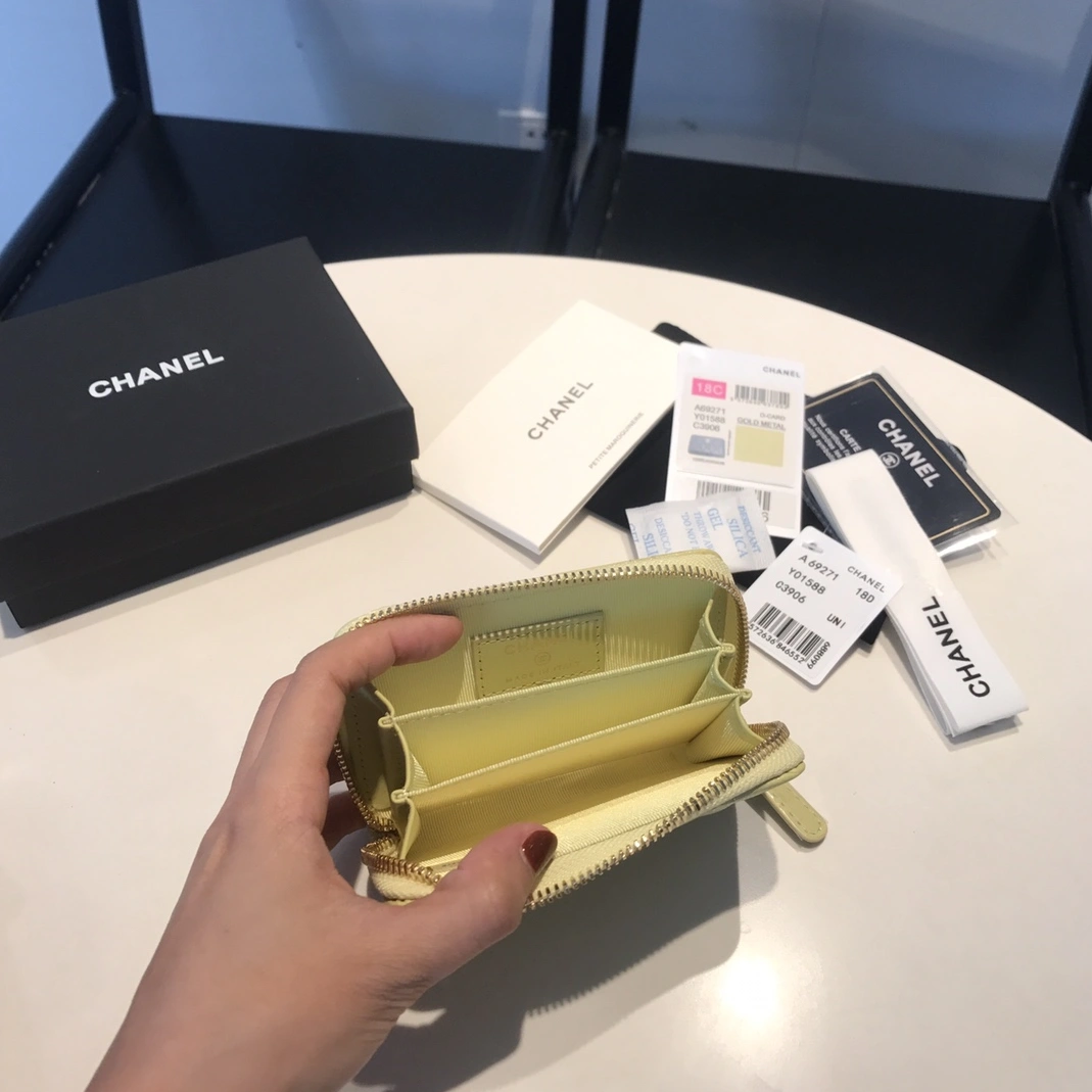 Resilient 1380 Chanel AAA Quality Wallets For Women