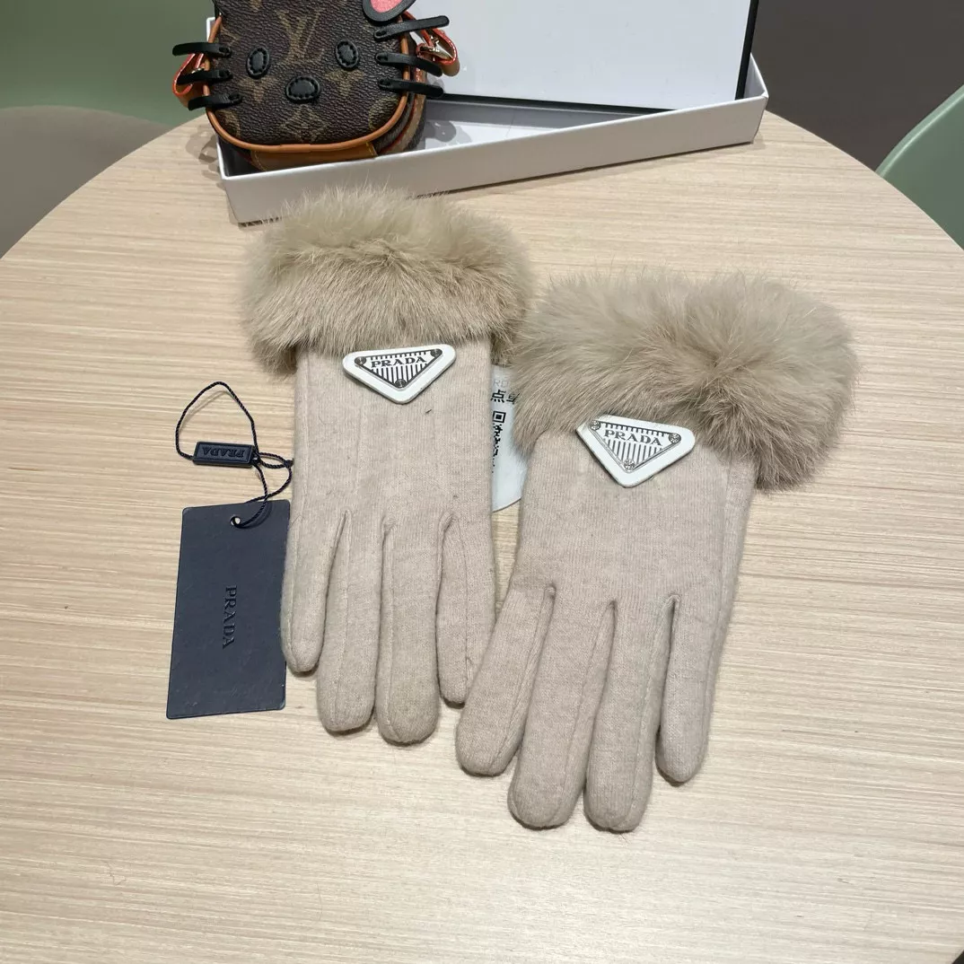 Resilient 1419 Prada Gloves