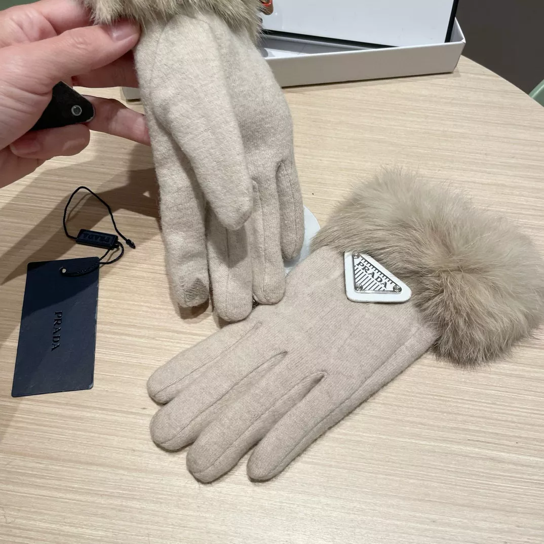 Resilient 1419 Prada Gloves