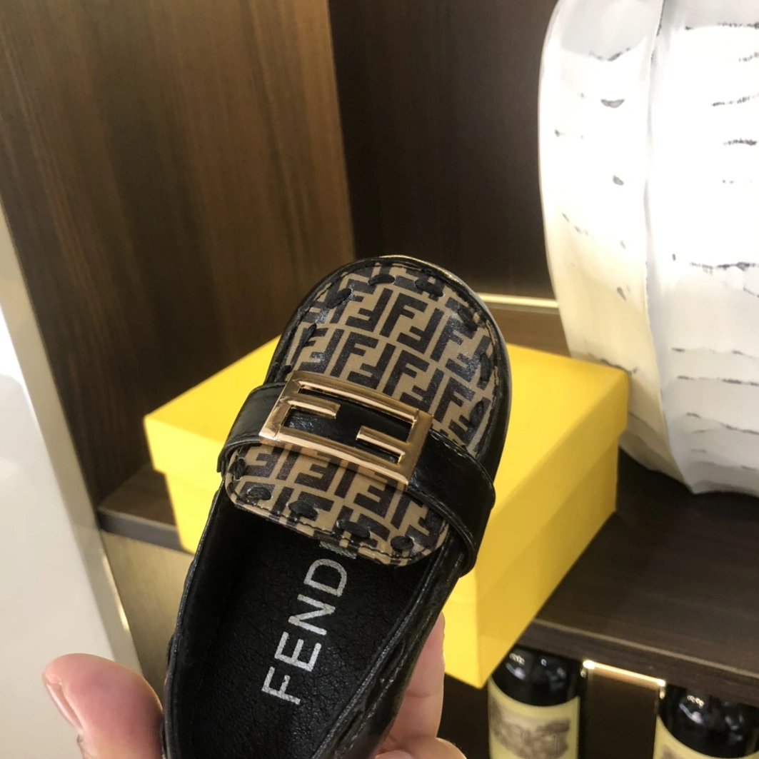 Resilient 1470 Fendi Kids' Shoes