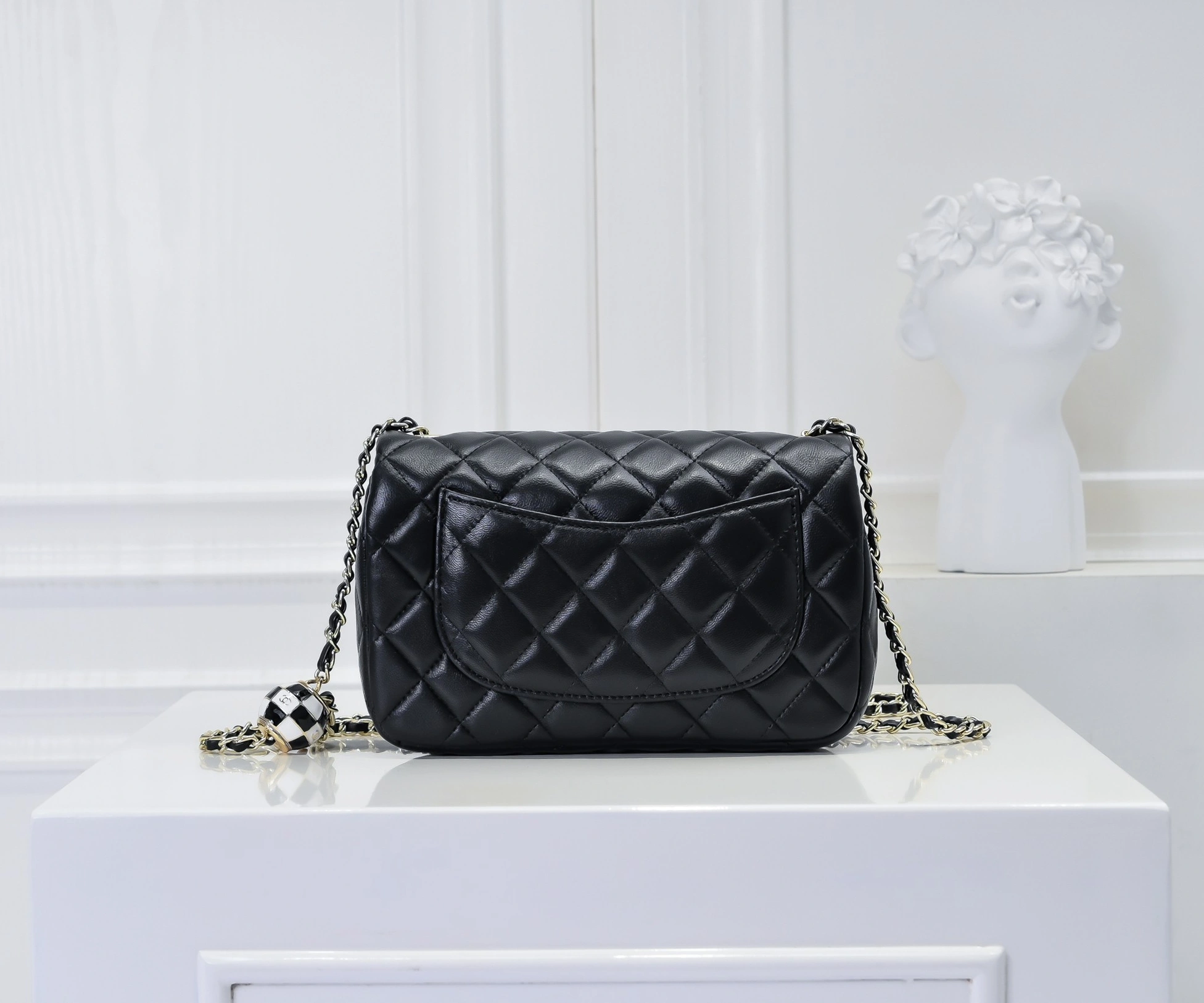 Resilient 1539 Chanel AAA Quality Messenger Bags