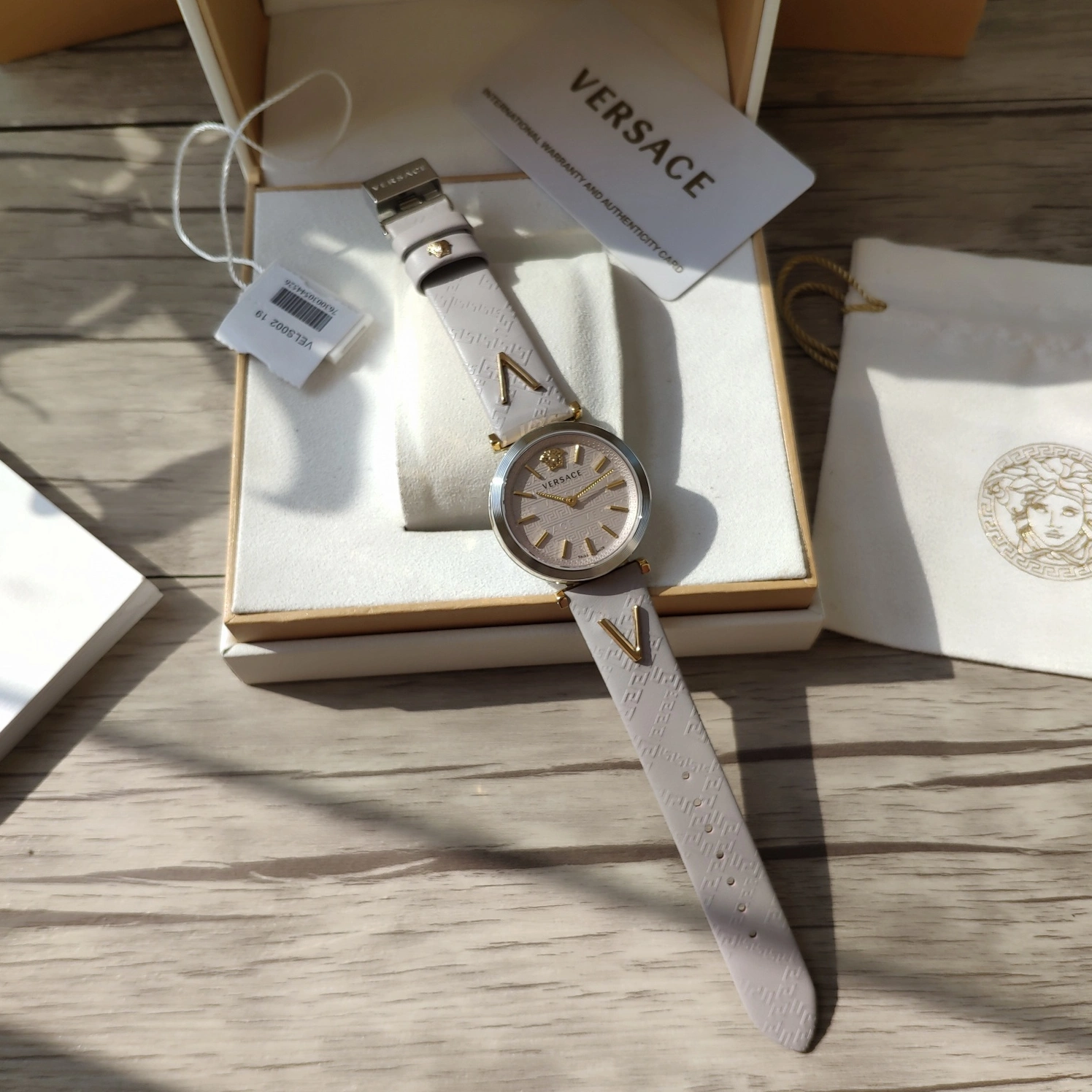Resilient 1555 Versace AAA Quality Watches For Women