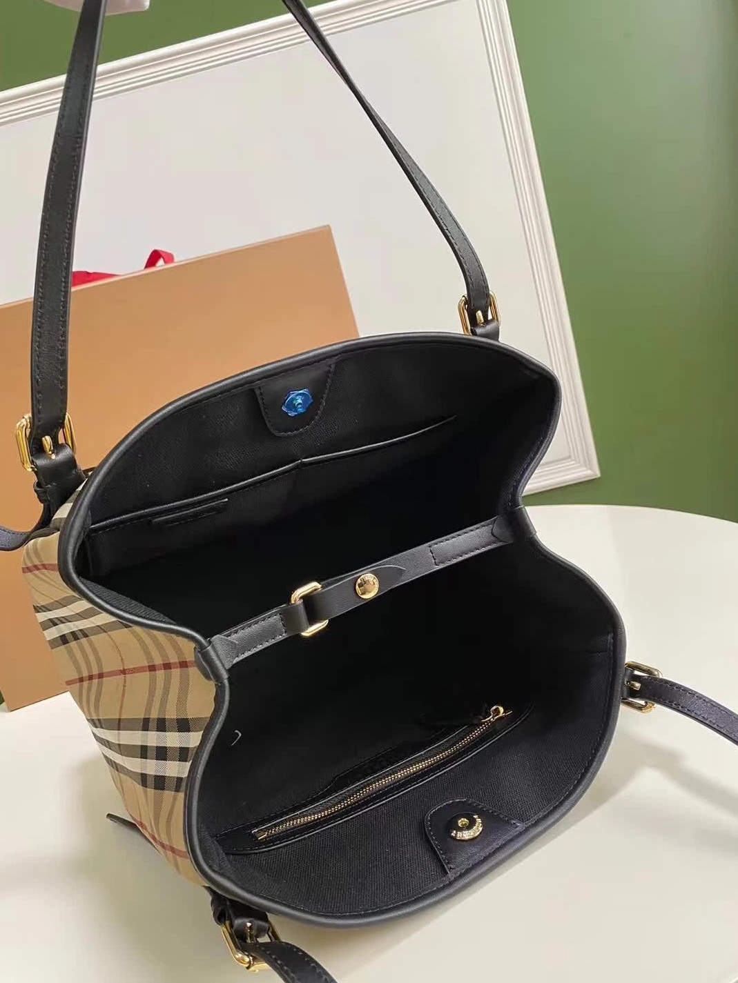 Resilient 1667 Burberry AAA Handbags For Women