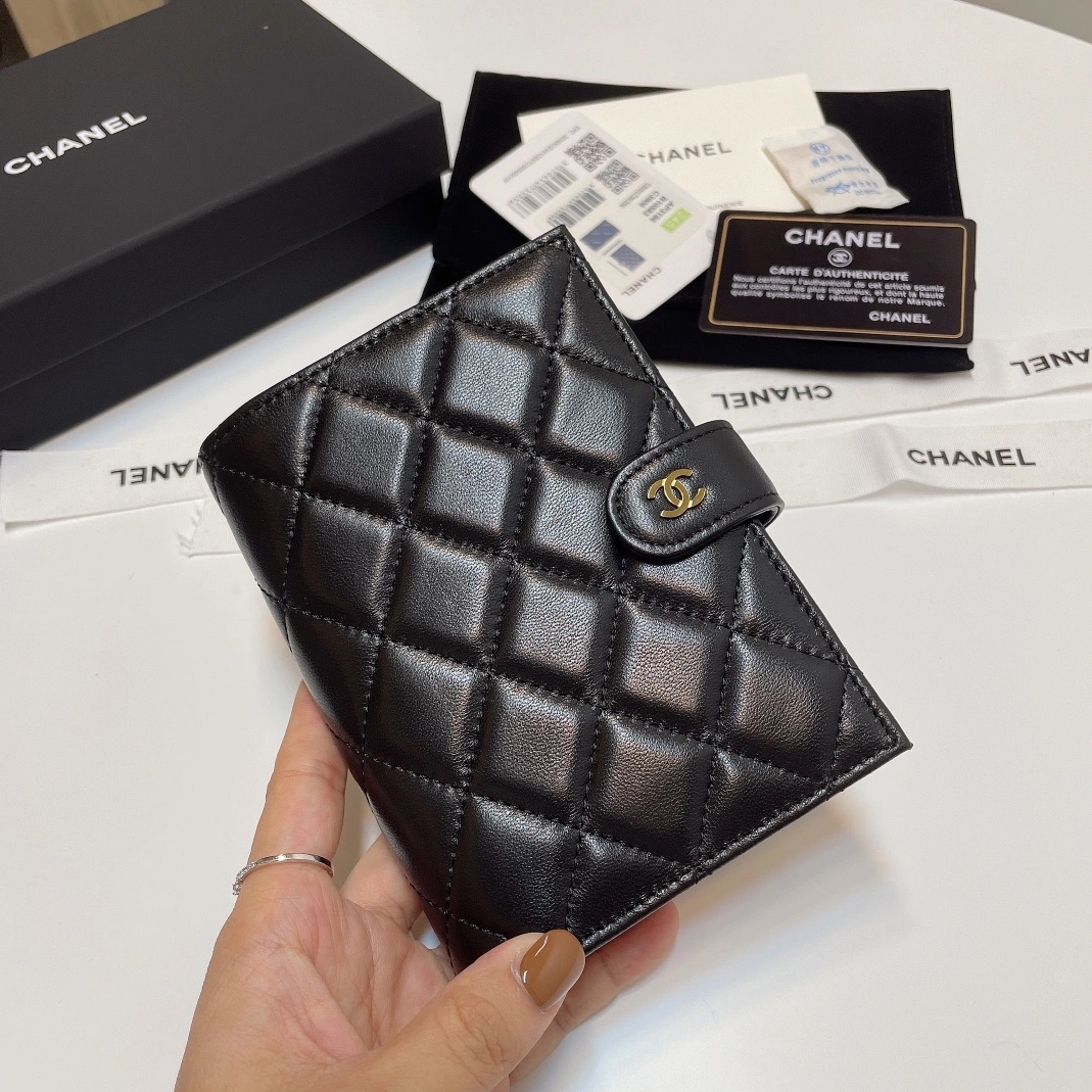 Resilient 1777 Chanel AAA Quality Wallets