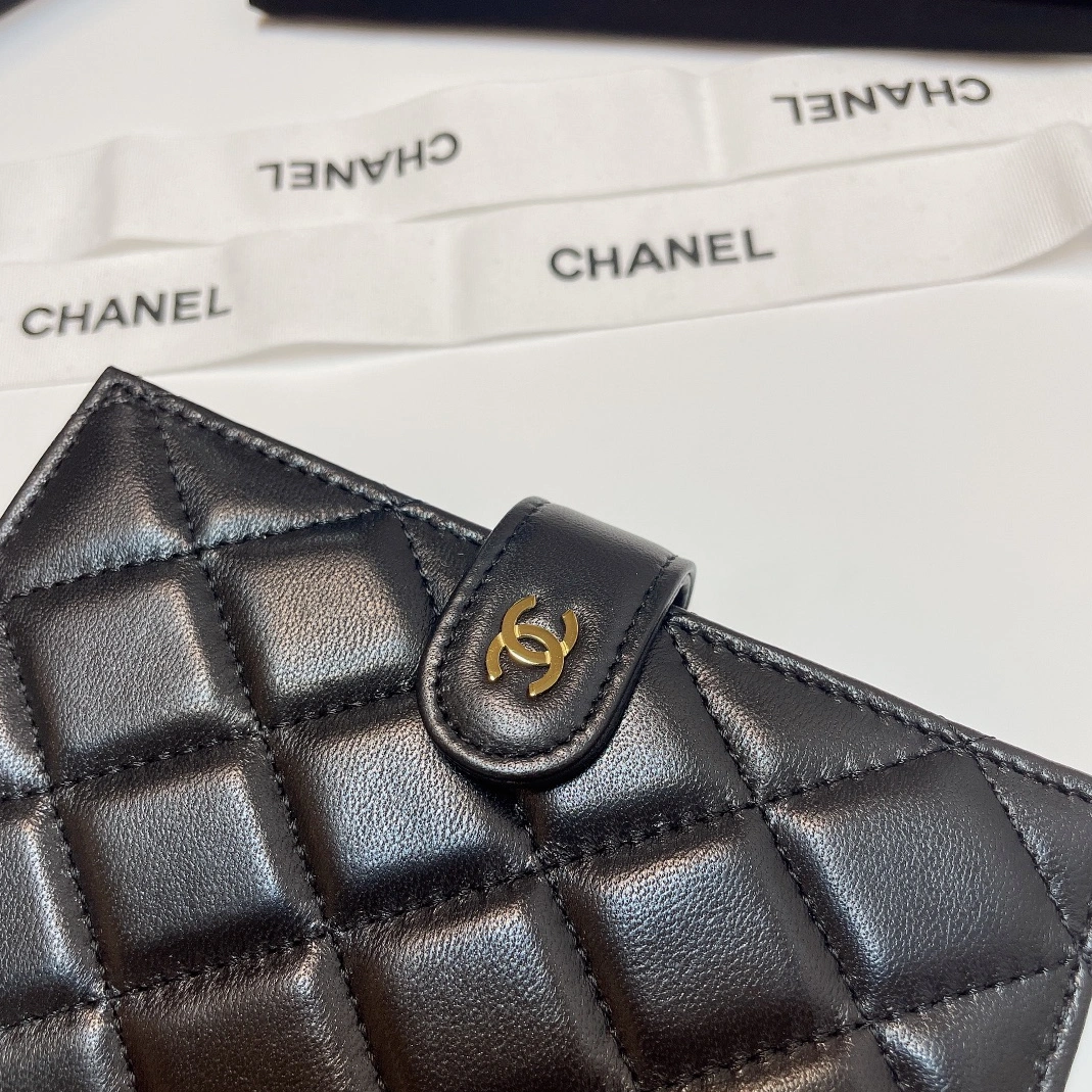 Resilient 1777 Chanel AAA Quality Wallets