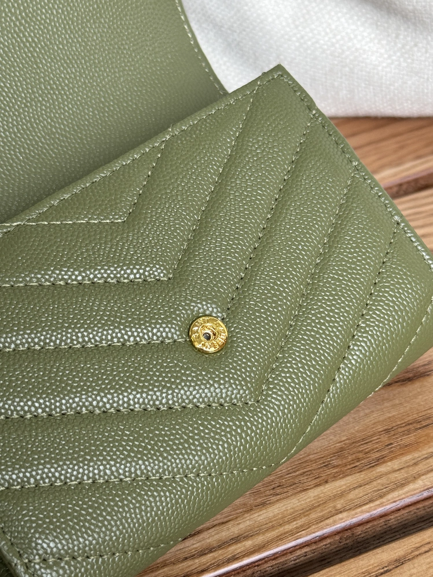 Resilient 1972 Yves Saint Laurent AAA Quality Wallets