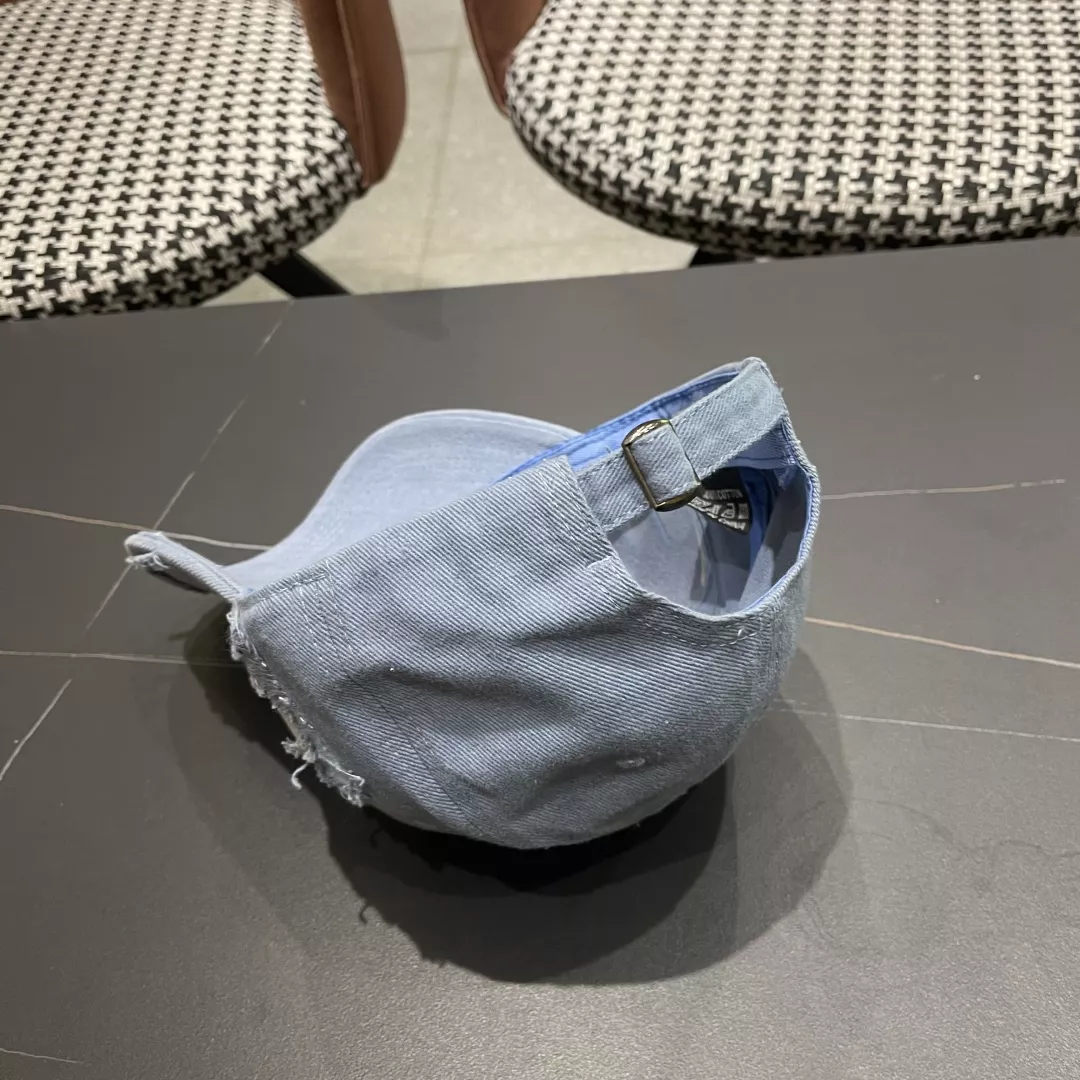 Resilient 1975 Moncler Caps