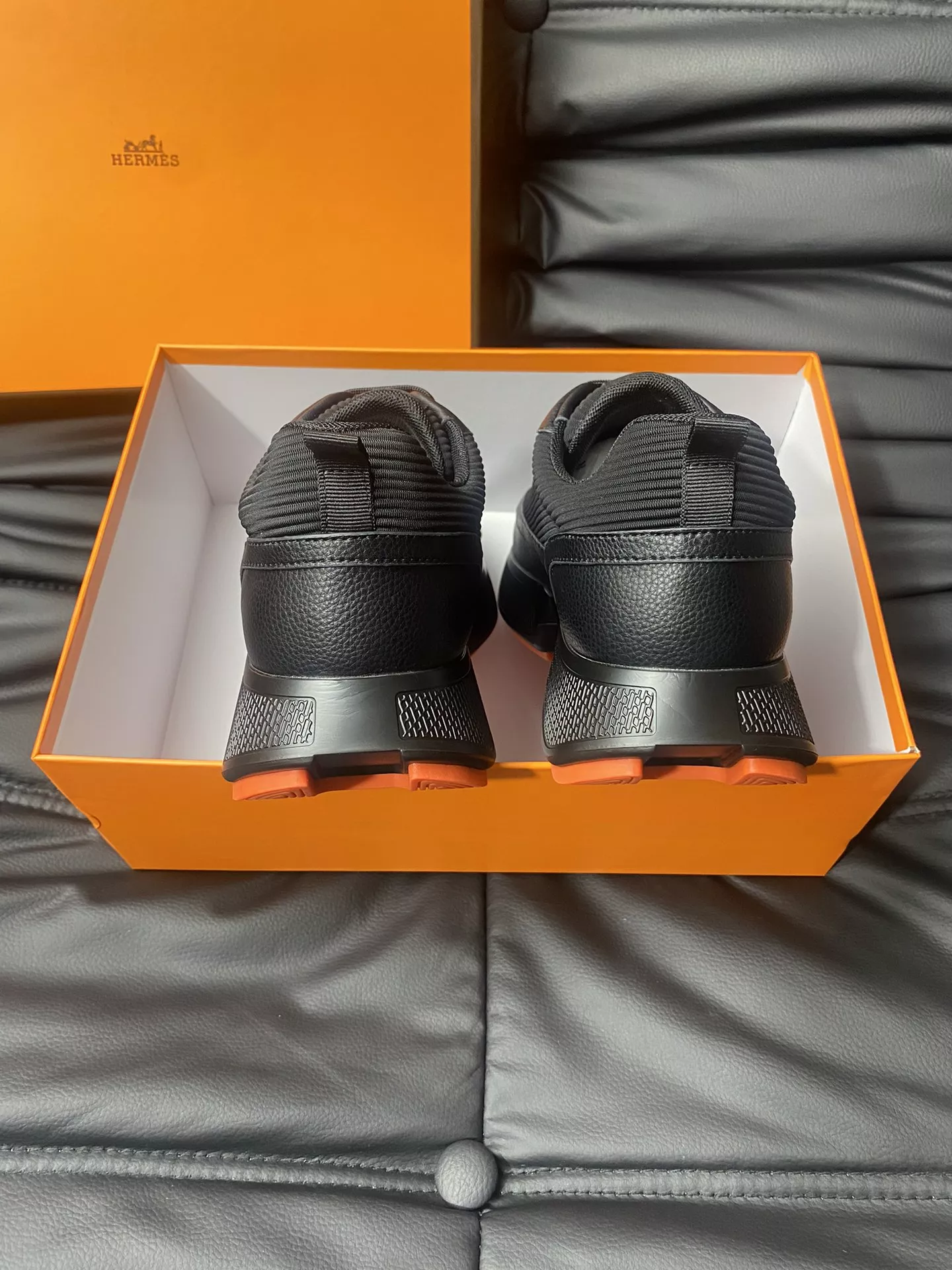 Resilient 2195 Hermes Casual Shoes For Men