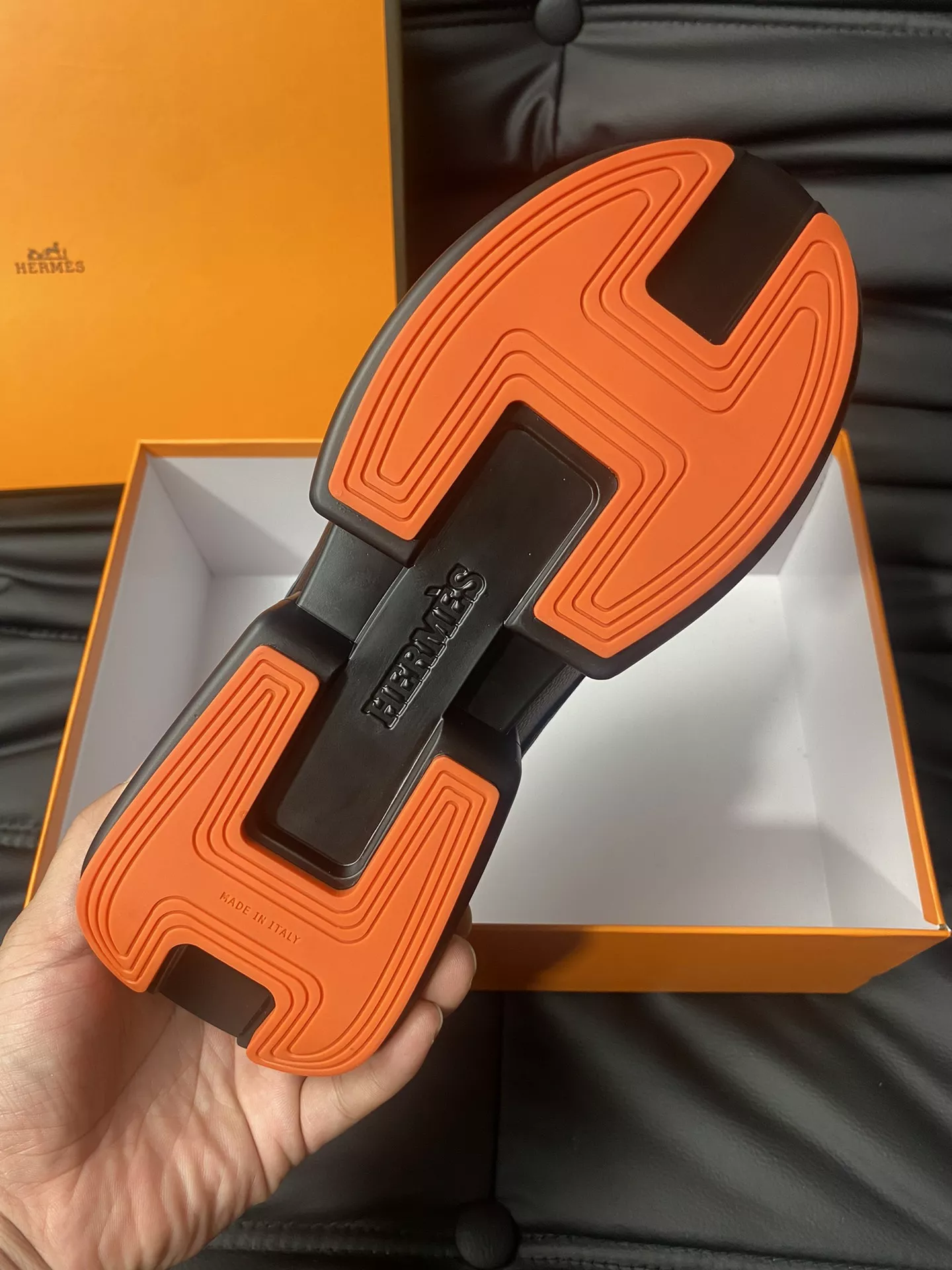Resilient 2195 Hermes Casual Shoes For Men