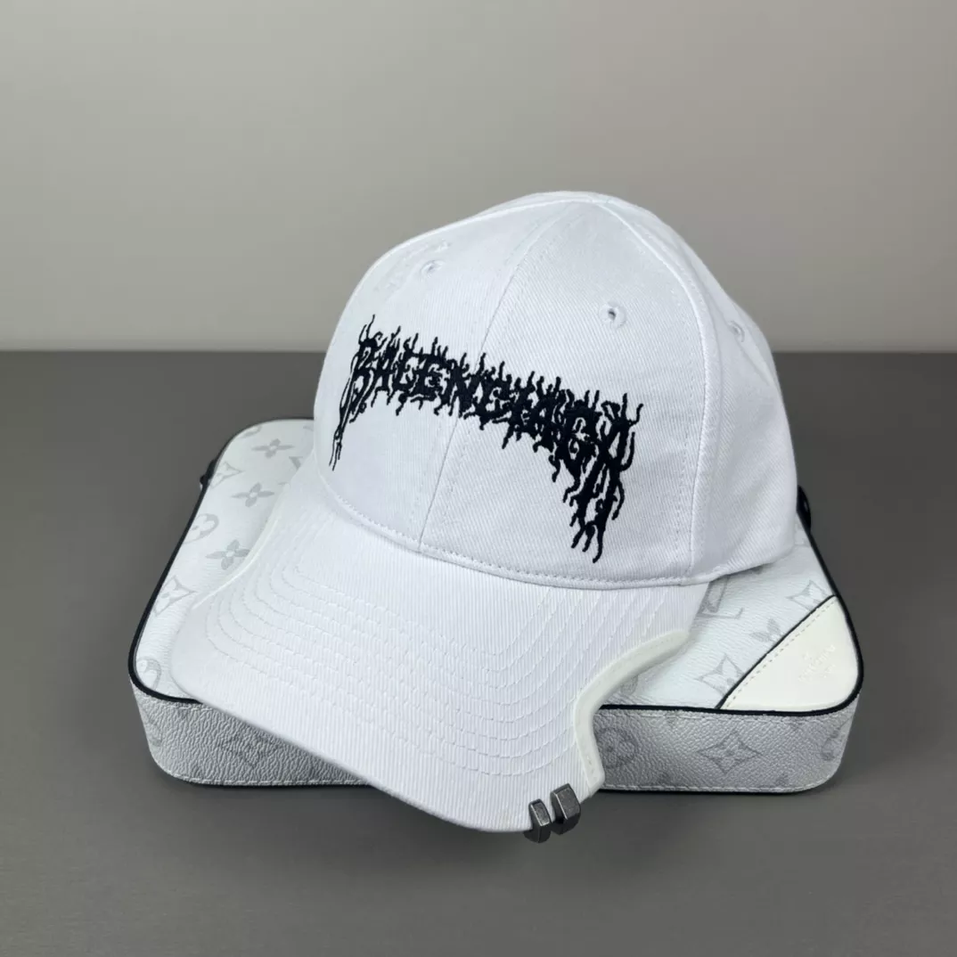 Resilient 2510 Balenciaga Caps