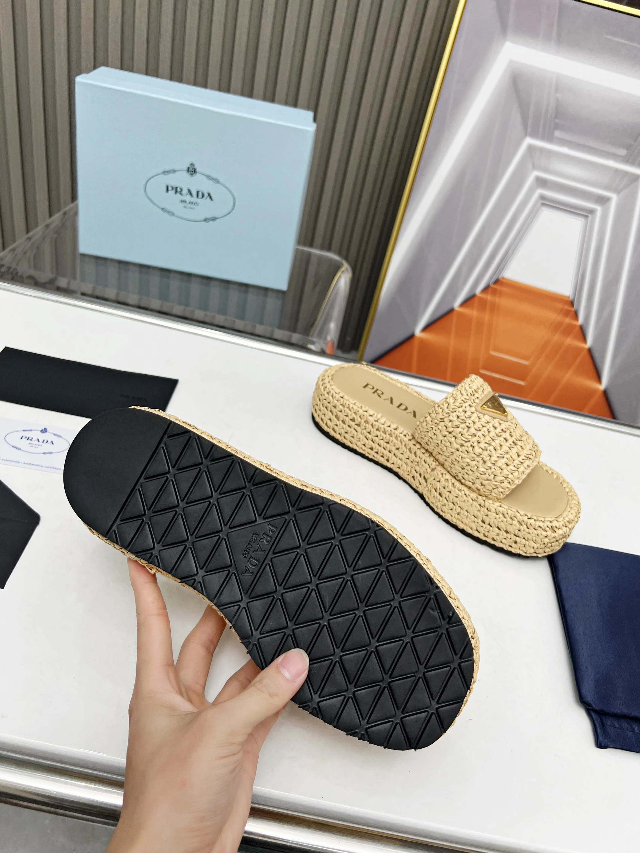 Resilient 2632 Prada Slippers For Women