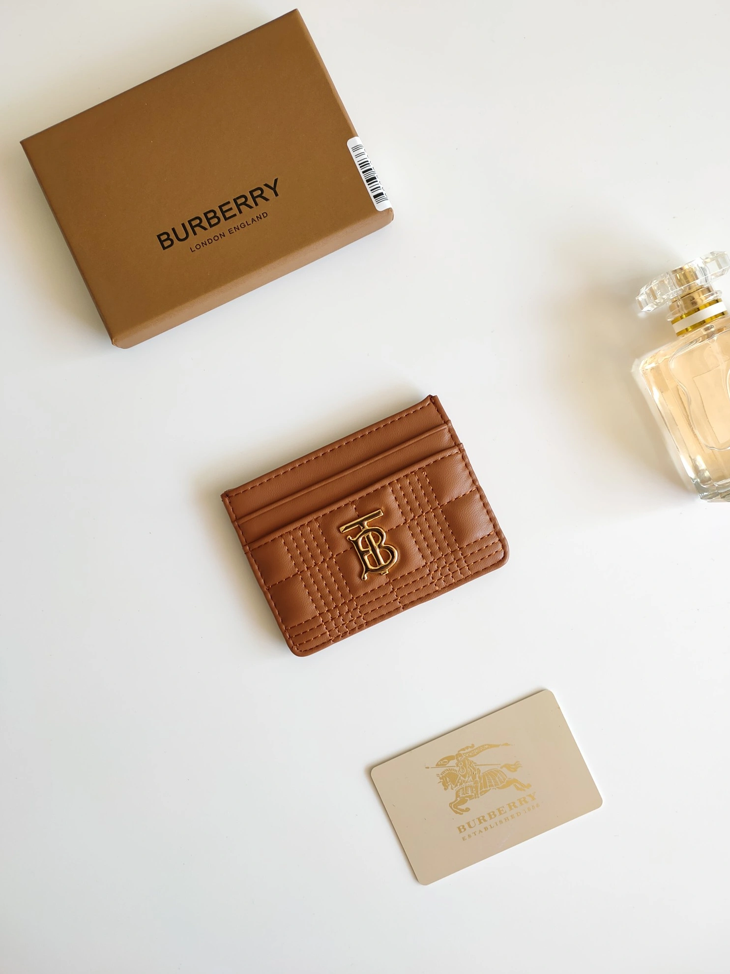 Resilient 2840 Burberry Card case