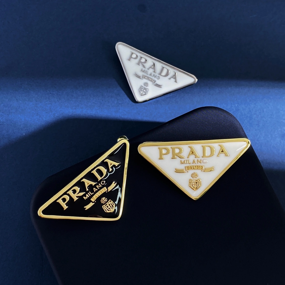 Resilient 2933 Prada Brooches For Women