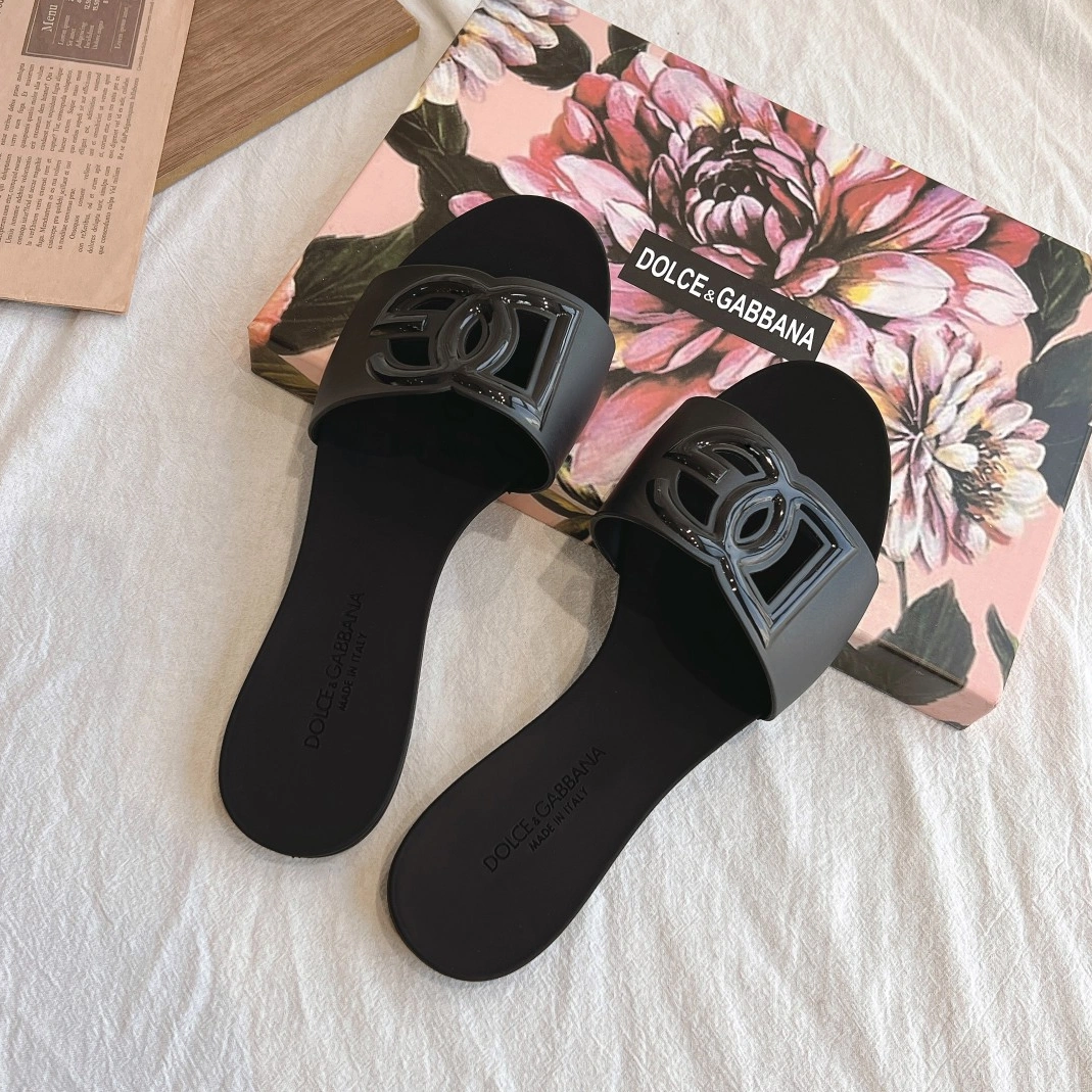 Resilient 2969 Dolce & Gabbana D&G Slippers For Women